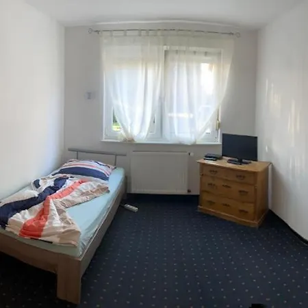 Zimmer Bedburg 홈스테이 베트부르크